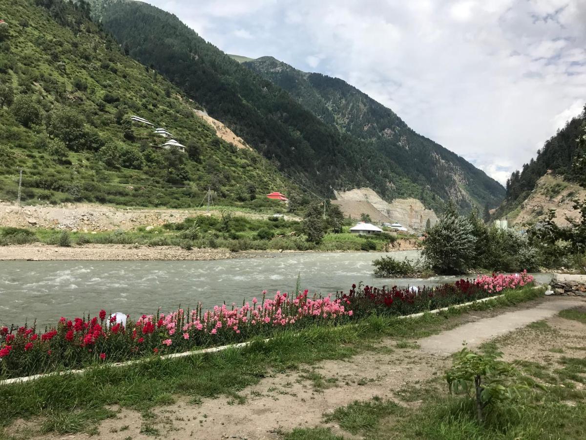 Parhena Cottages Bella Naran Exterior photo