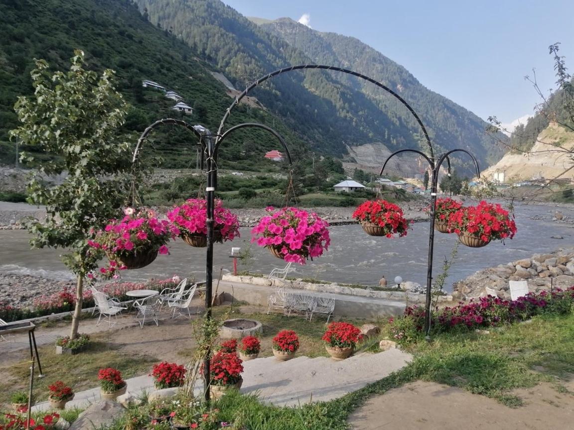 Parhena Cottages Bella Naran Exterior photo